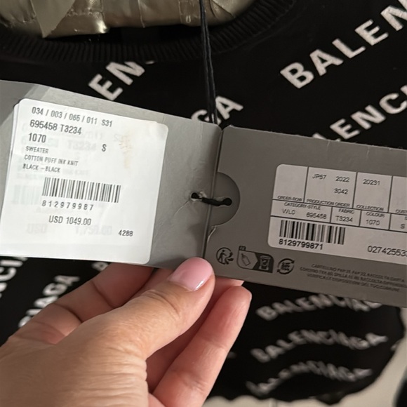 ❌SOLD❌ DO NOT PURCHASE Balenciaga Allover Logo Cropped Sweater - Small - Picture 6 of 7